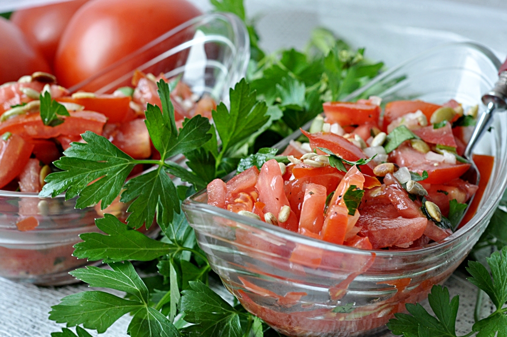 Letnia sałatka z pomidorów