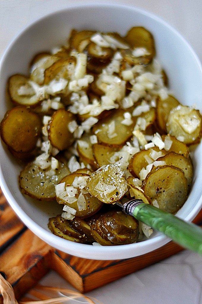 Surówka Z Ogórka Kiszonego Cebuli I Jabłka straga.pl