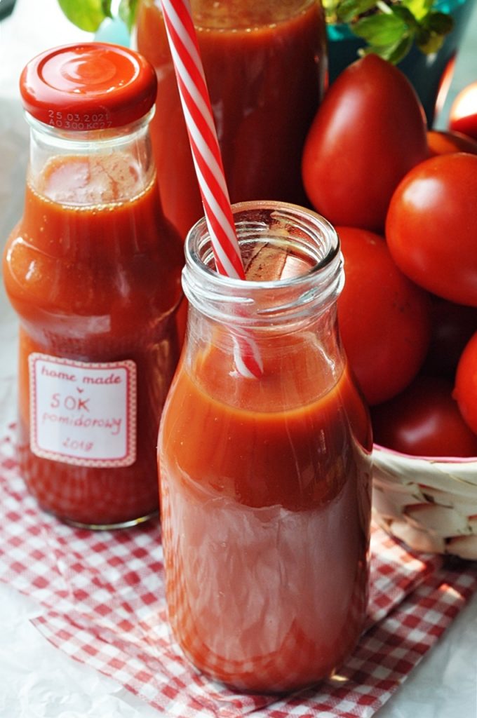 przepis na sok z pomidorów