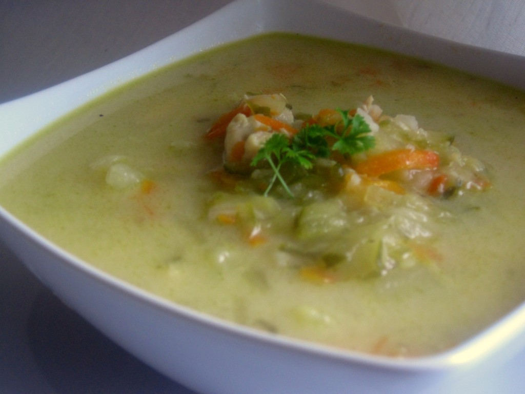 Zupa ogórkowa (pyszna)