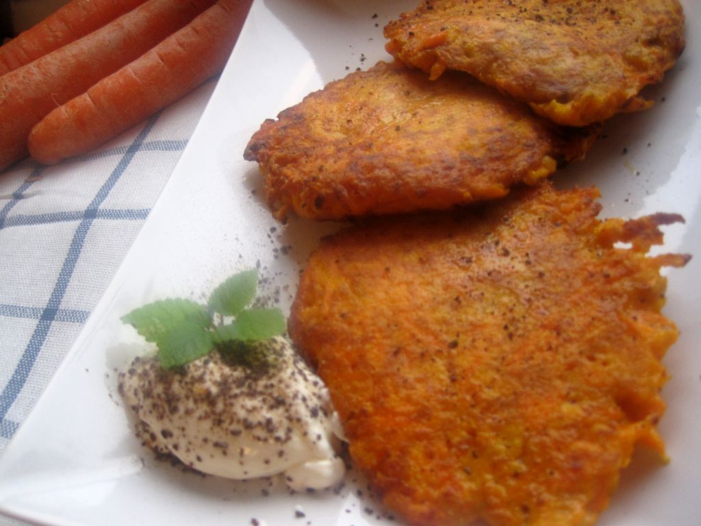 Placki dietetyczne z marchewki