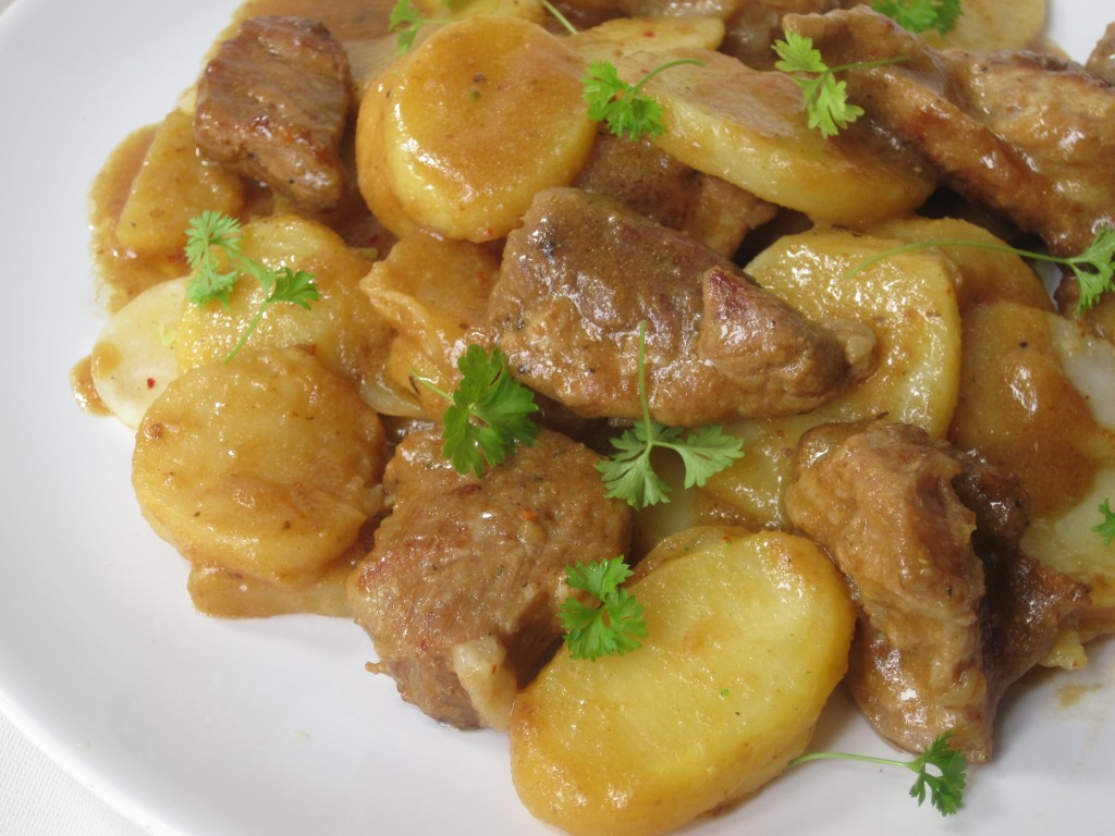 Gulasz z szynki