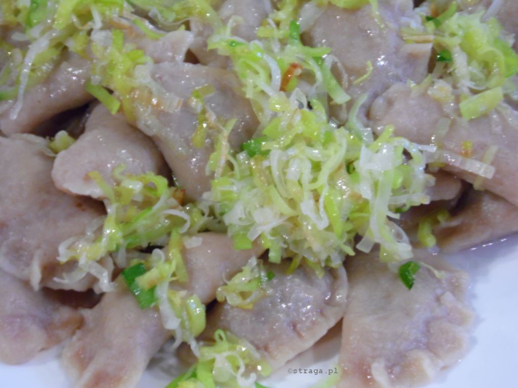 Pierogi z kaszą i grzybami