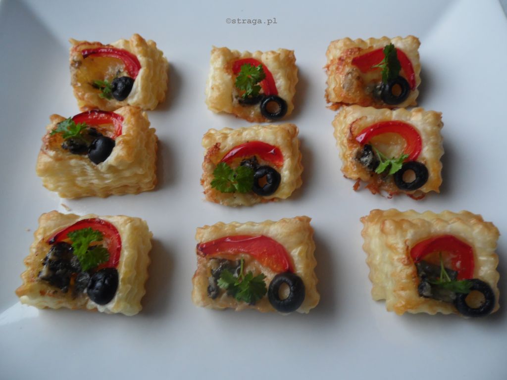 Mini tartinki z ciasta francuskiego (Finger Food)