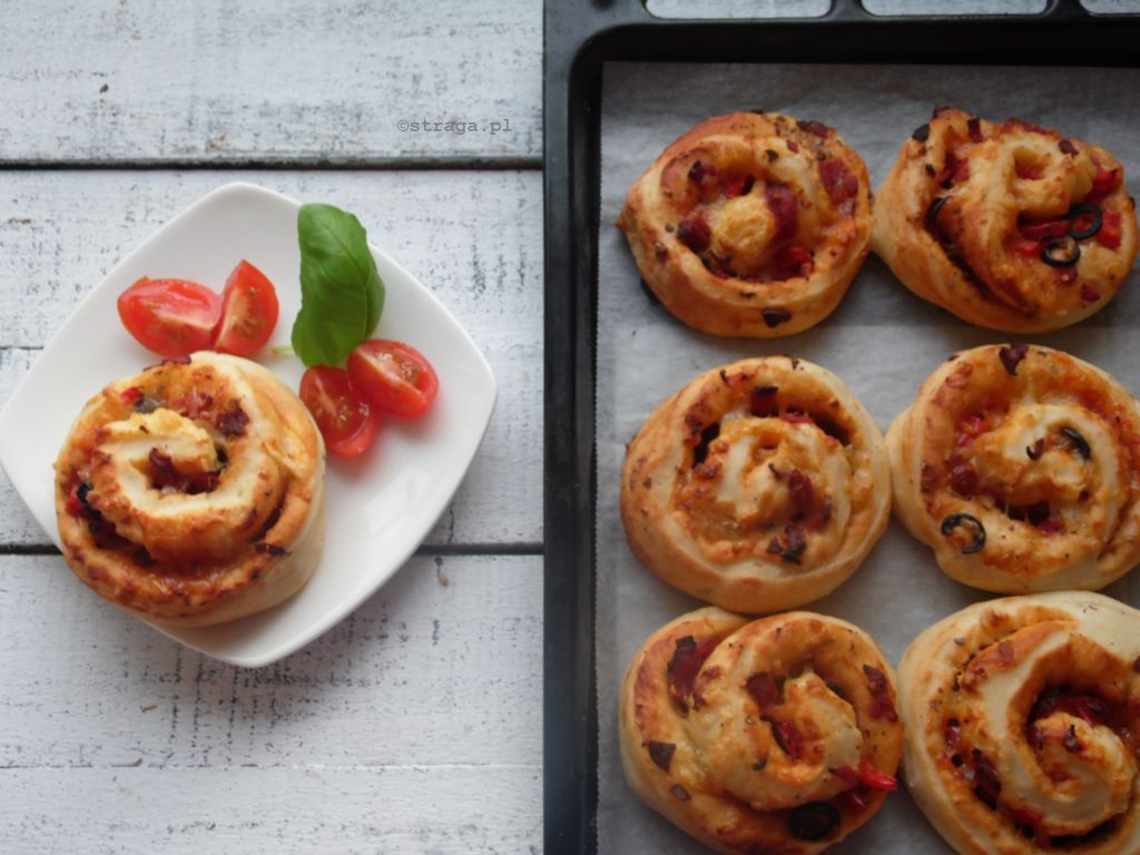 Pizza roladki - pizza rolls