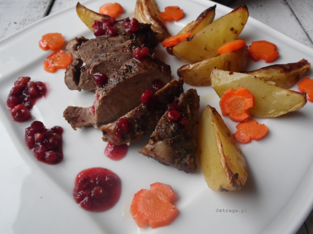 Kaczka pieczona z sokiem pomarańczowym