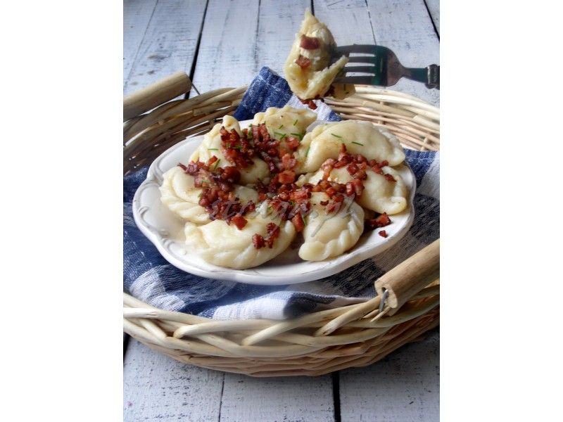 Pierogi ruskie z boczkiem