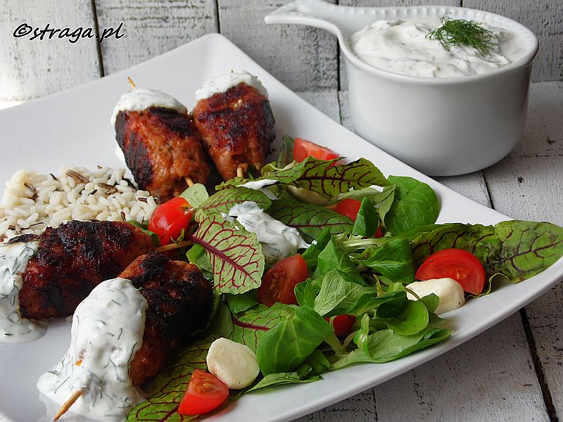 Mini kebaby z tymiankiem i sosem chili (grillowane)
