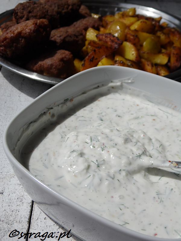Dip twarogowo-jogurtowy (pikantny)