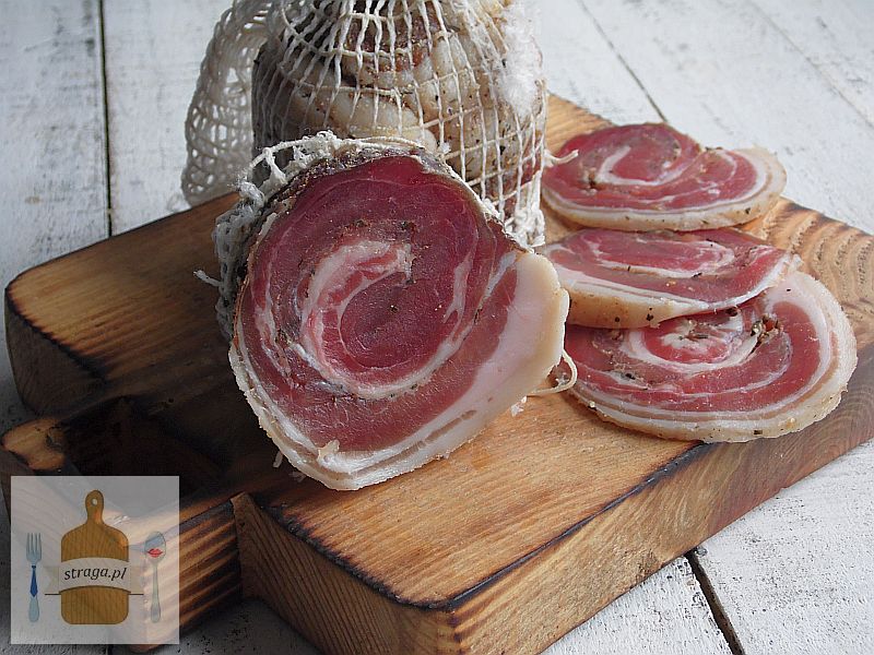 Pancetta (surowy suszony boczek zawijany)
