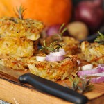 Pikantne Rösti z dynią i czerwoną cebulą. Szwajcarskie placki rosti