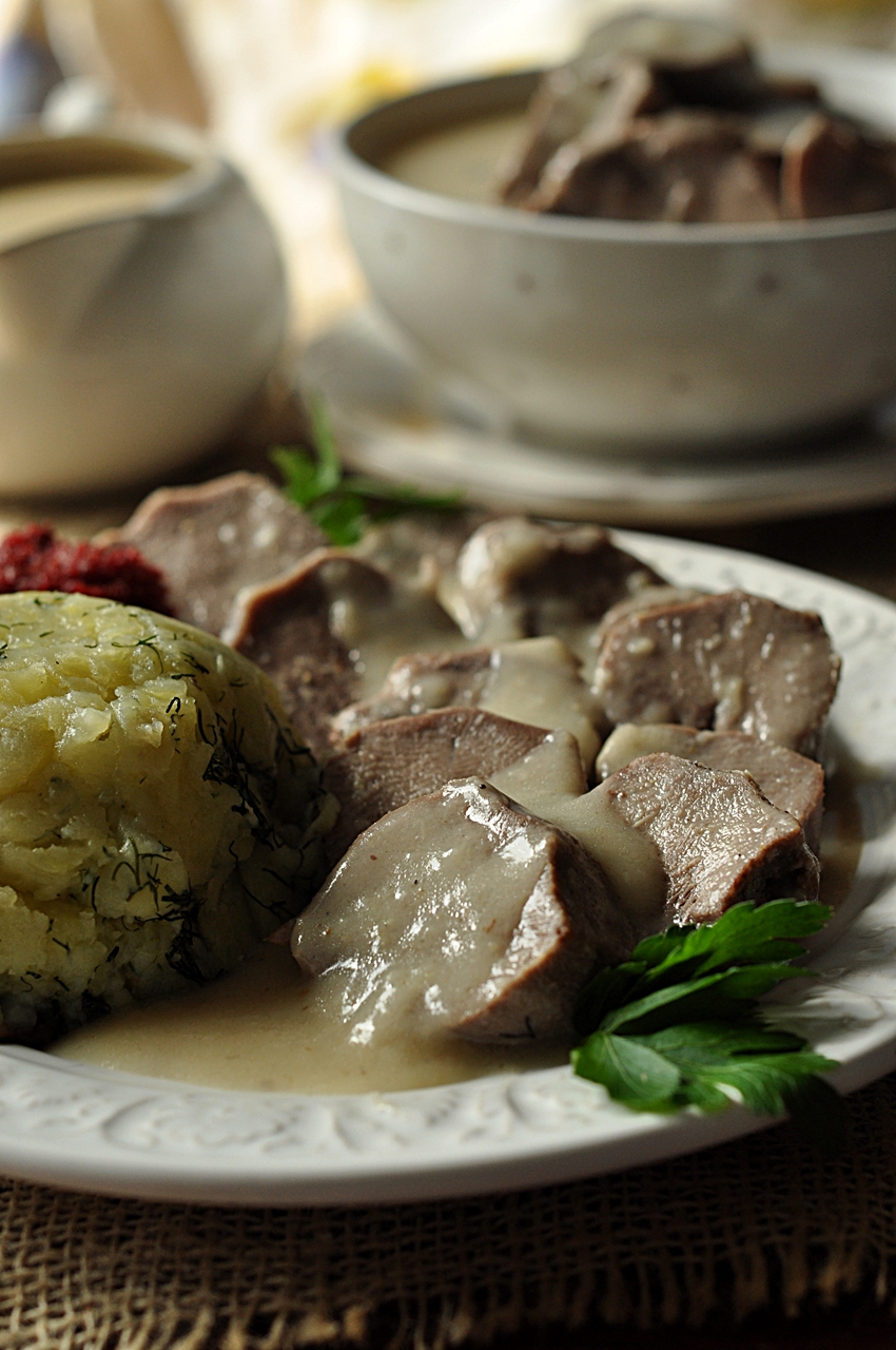Ozorki w sosie chrzanowym