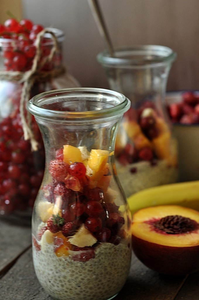 Pudding chia z owocami
