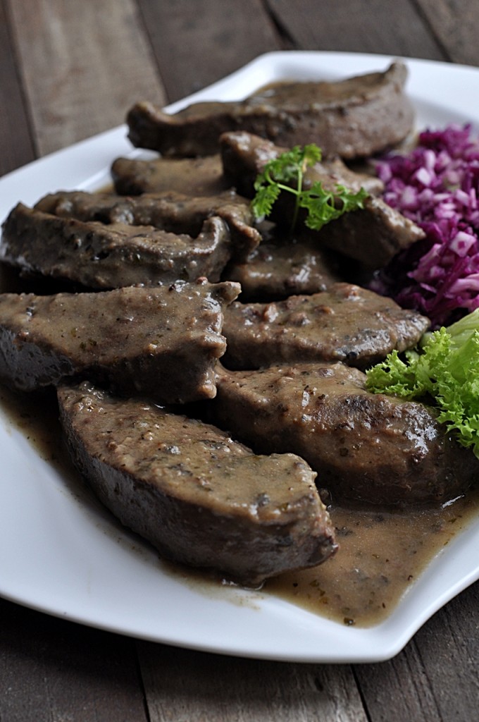 Wątróbka w sosie z majerankiem